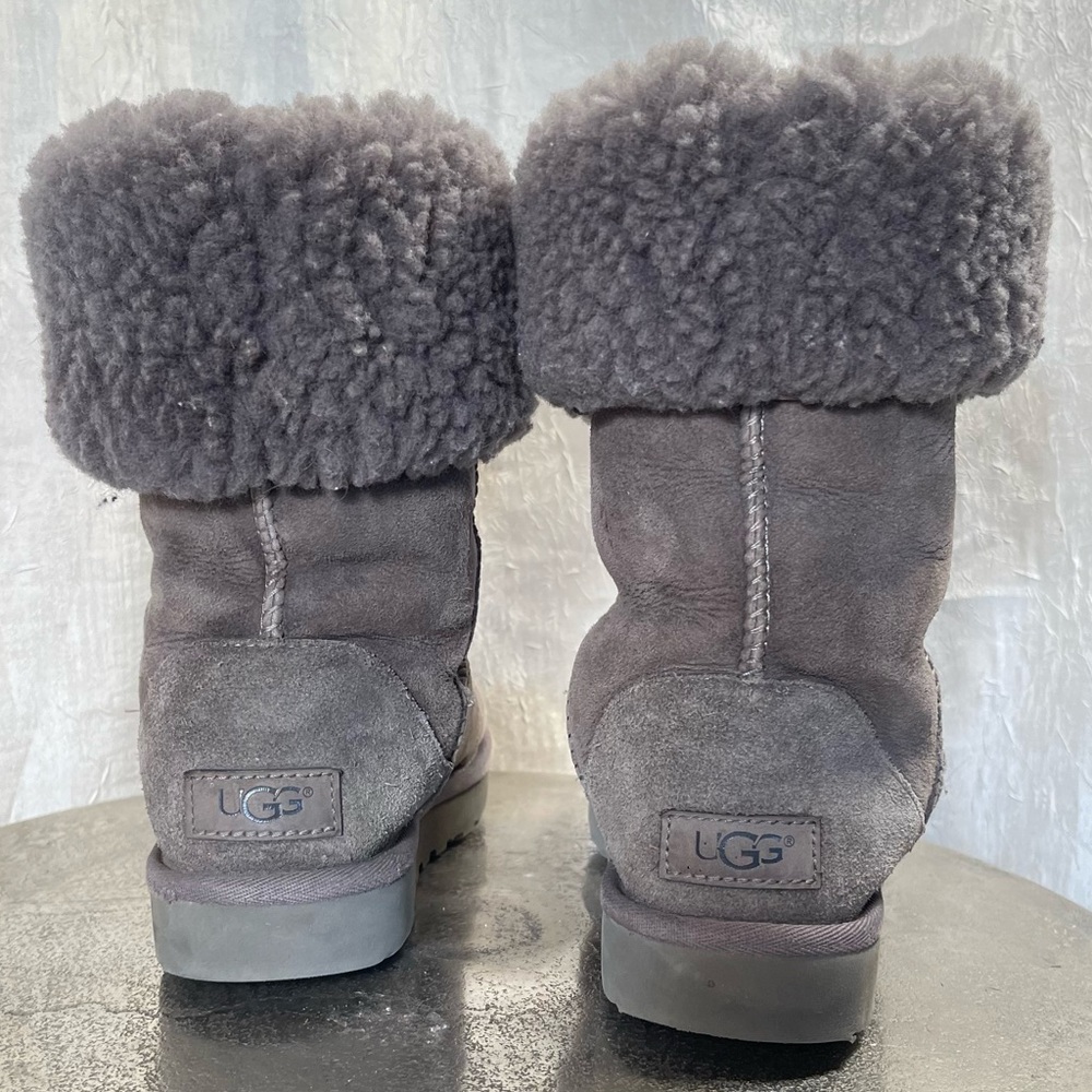 UGG boots Gray tall cuff sheepskin fur Classic winter size 6 fall winter warm - Picture 8 of 11